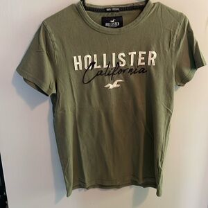 Holister tee